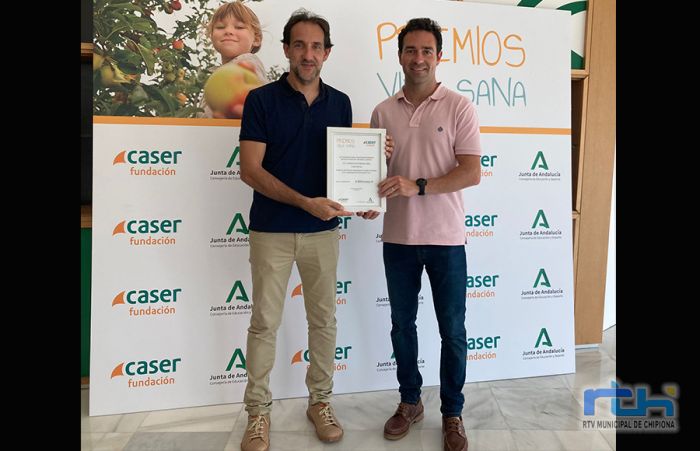 El IES Caepionis recoge su galardón en la VI Edición de los Premios Vida Sana de Fundación Caser y Junta de Andalucía