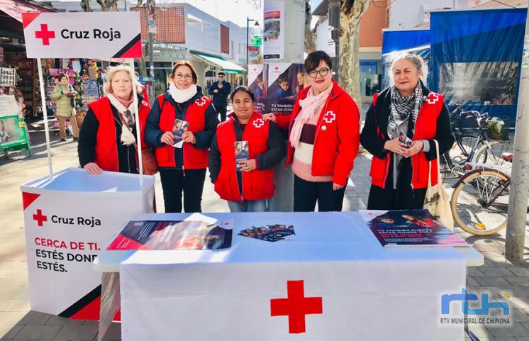 Cruz Roja ha realizado hoy una actividad informativa enfocada a la captación de personas socias en Chipiona