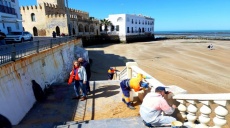 María Naval informa sobre los trabajos de preparación de las playas y paseos marítimos